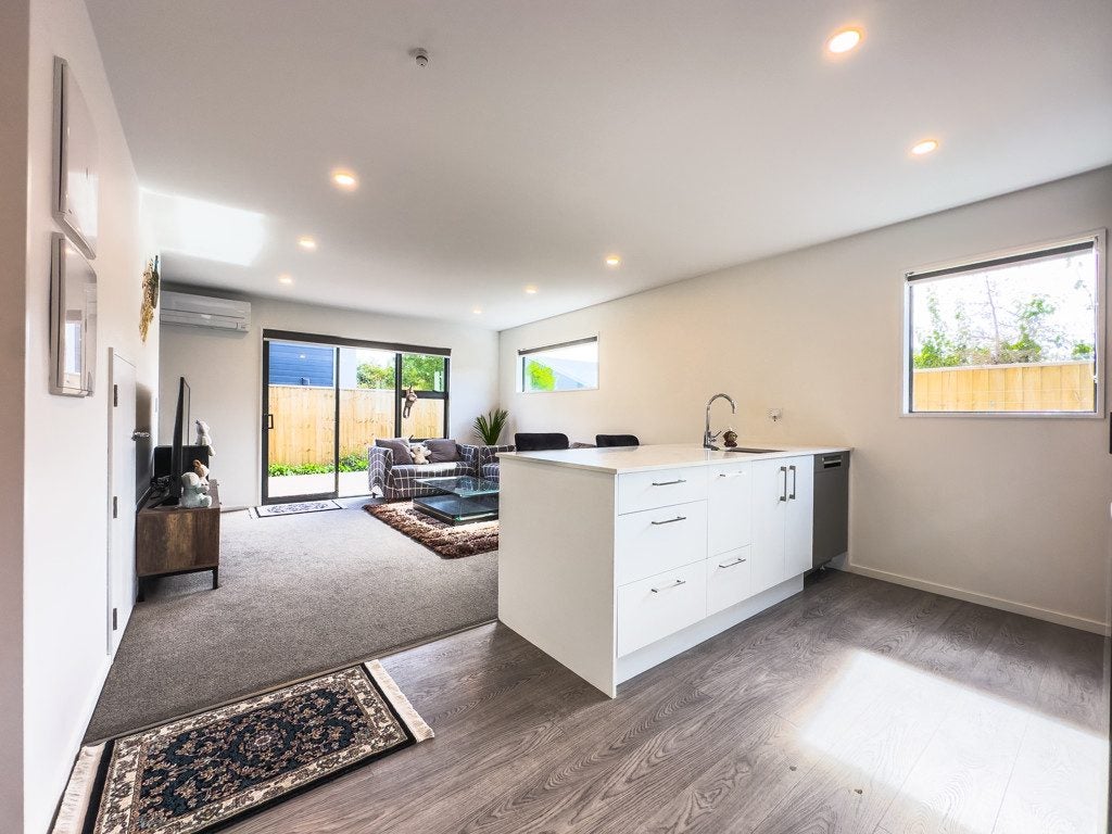 6/17 Frederick Street, Waltham, Christchurch - Carousel 2