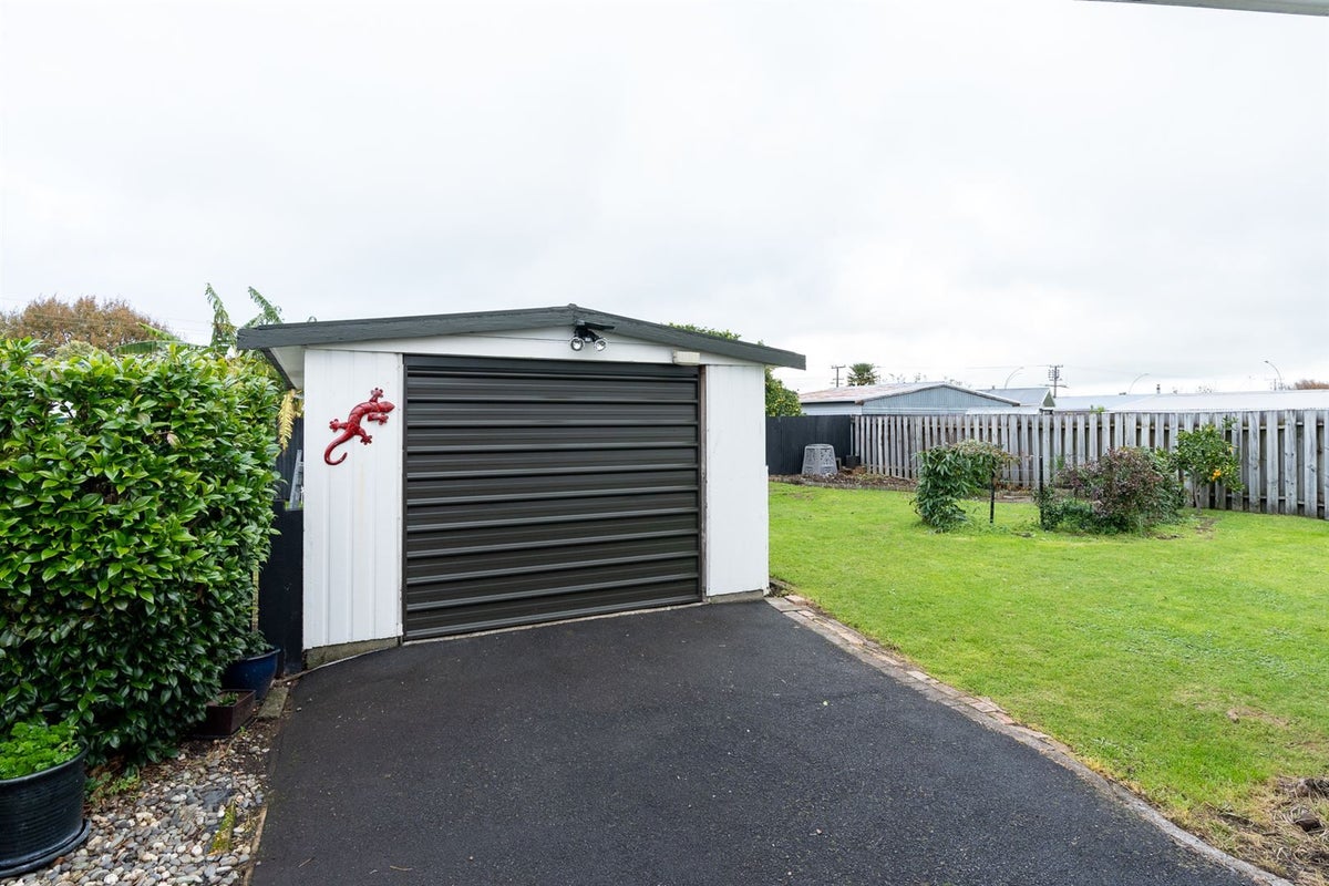 10 Katherine Place, Melville, Hamilton - Carousel 18