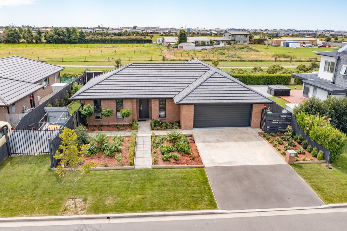 22 Pistacia Place, Hornby, Christchurch - Carousel 1