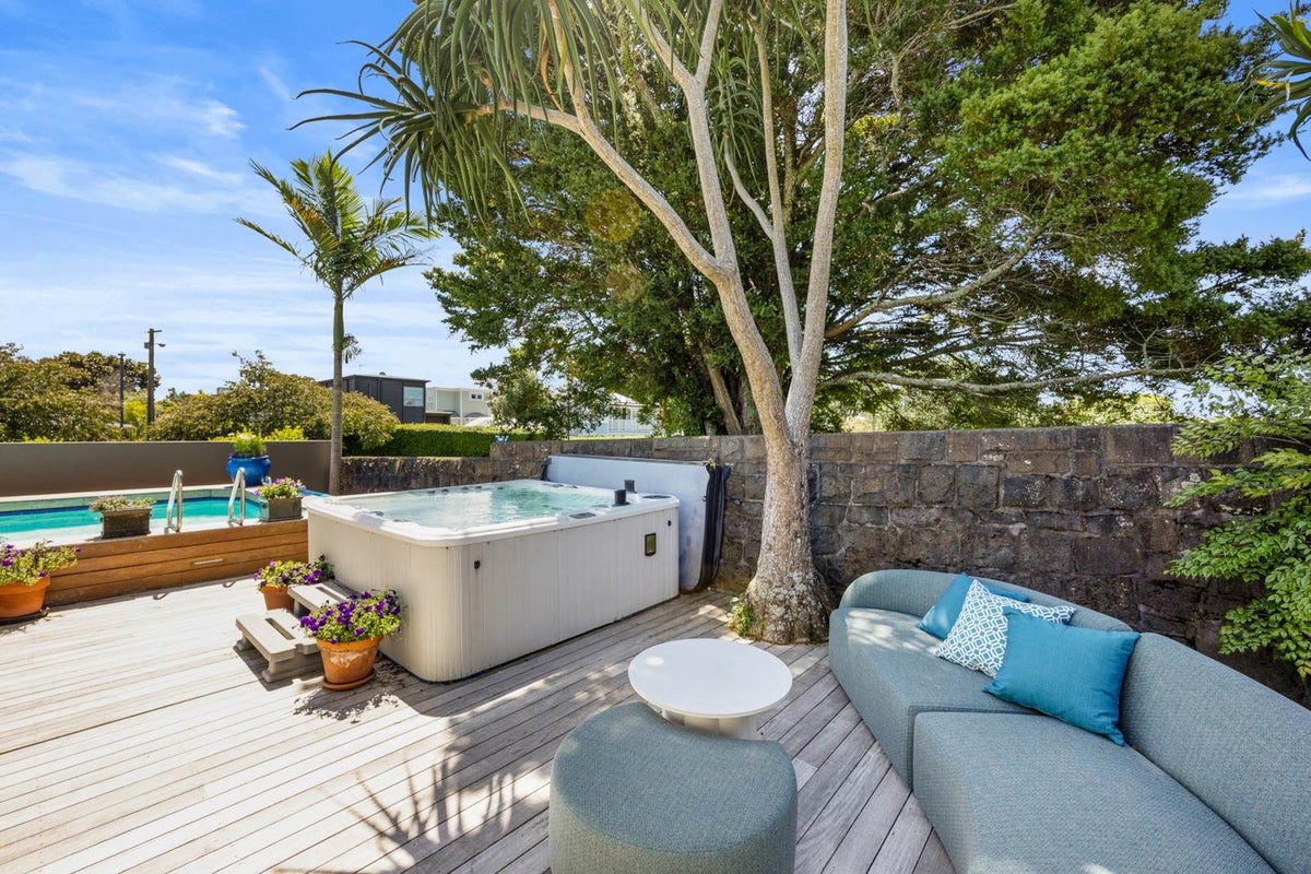 91 Peary Road, Mount Eden, Auckland - Carousel 1