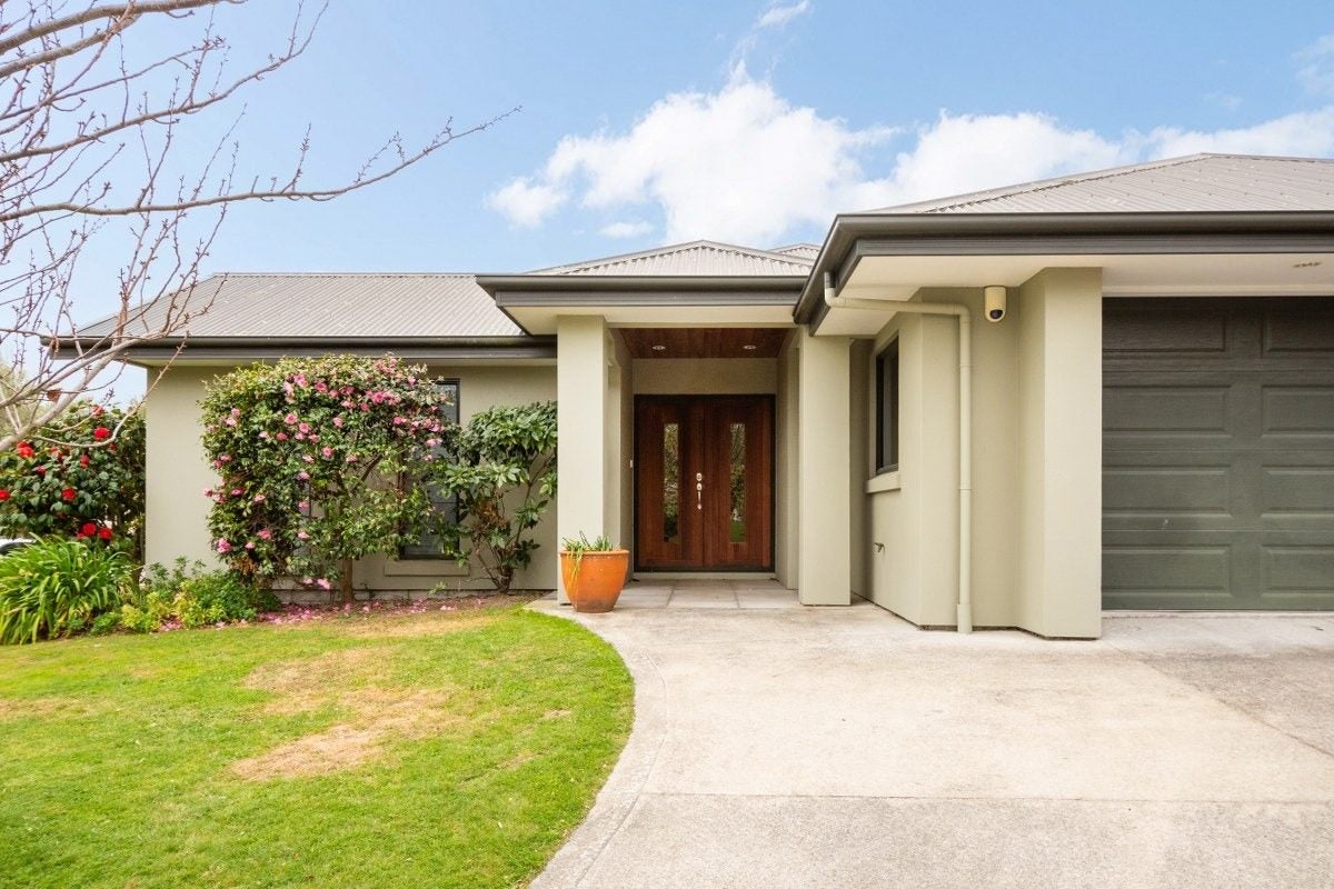 2 Olive Court, Witherlea, Blenheim - Carousel 1