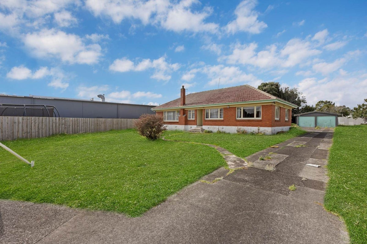 5 Albert Road, Manukau, Auckland - Carousel 1