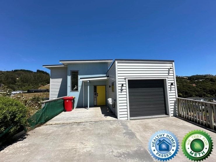 169 Navigation Drive, Whitby, Porirua - Carousel 1
