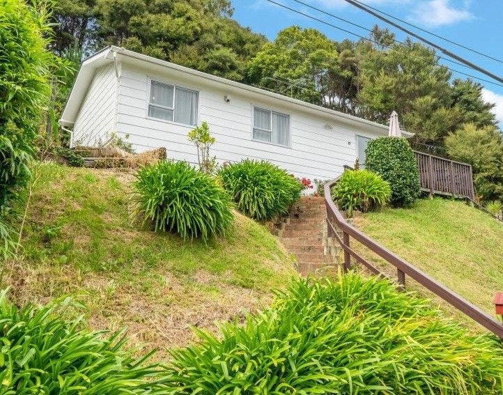 4 John Street, Stokes Valley, Lower Hutt - Carousel 2