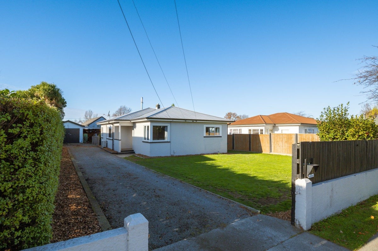 3 Howick Road, Blenheim - Carousel 1
