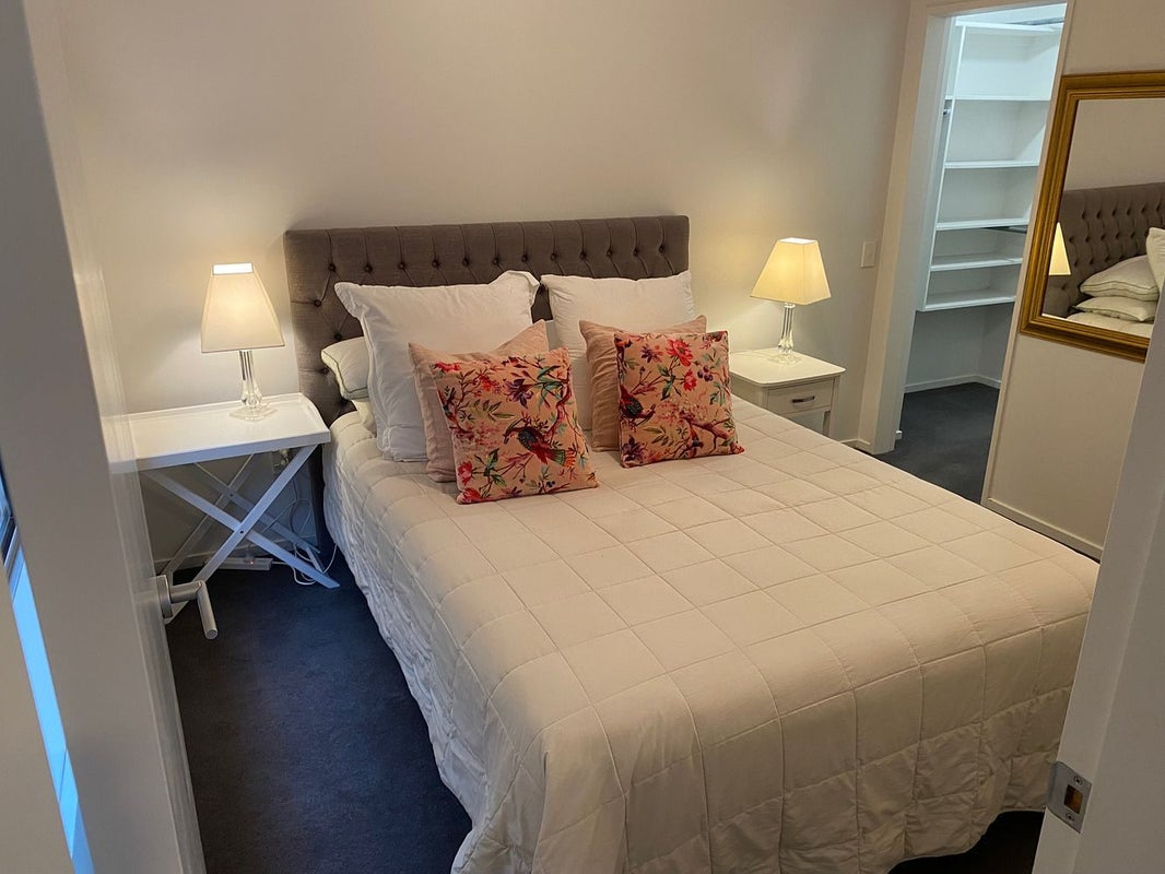 5C Salmont Place, Kelburn, Wellington - Carousel 2