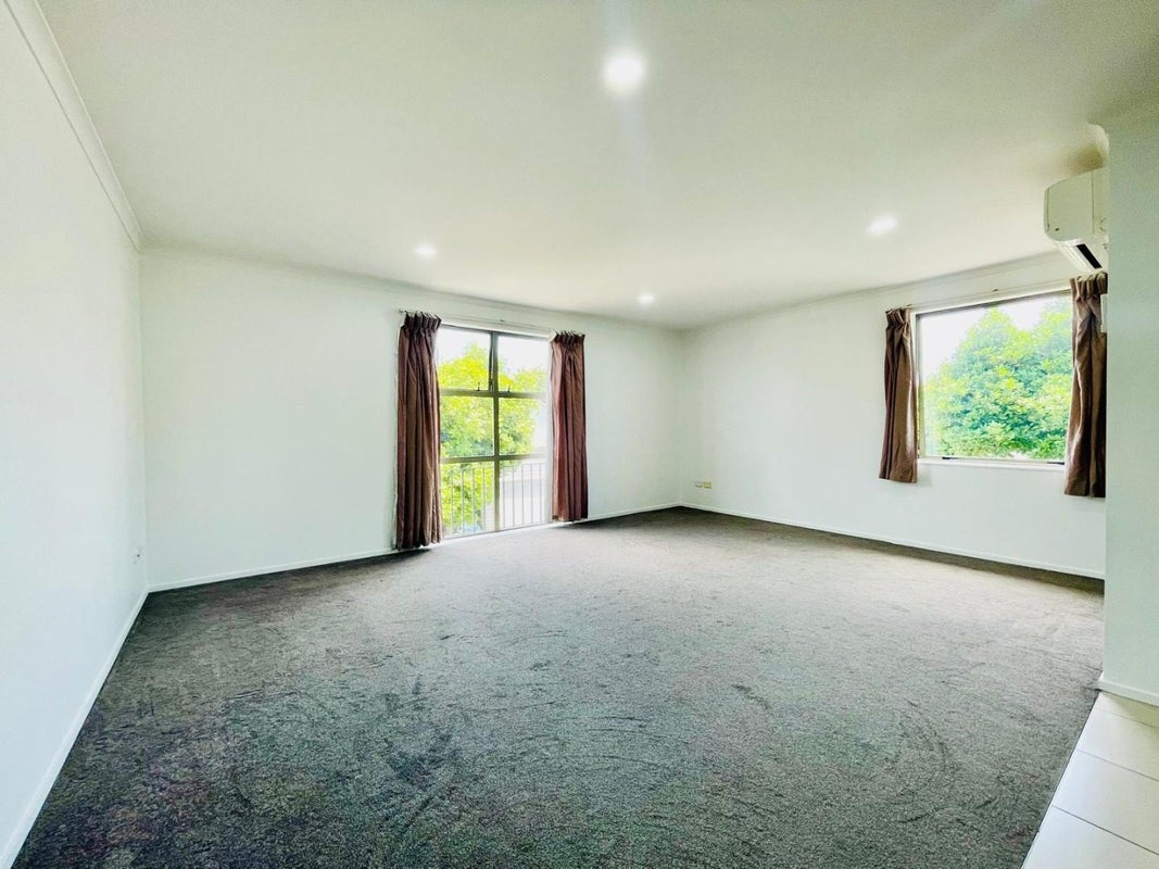 2 Reins Road, Takanini, Auckland - Carousel 2