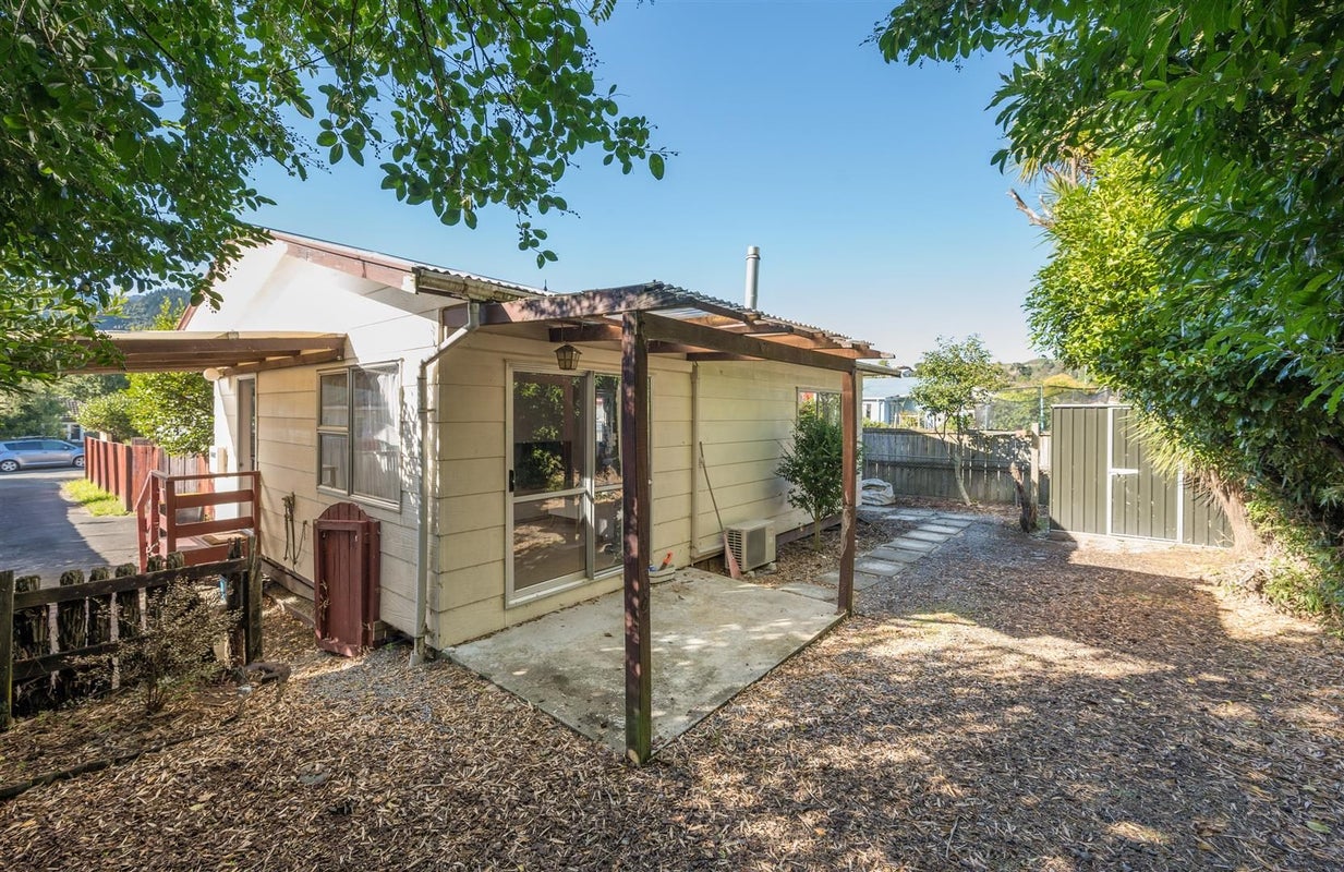 2/7 Rimu Street, Toi Toi, Nelson - Carousel 1