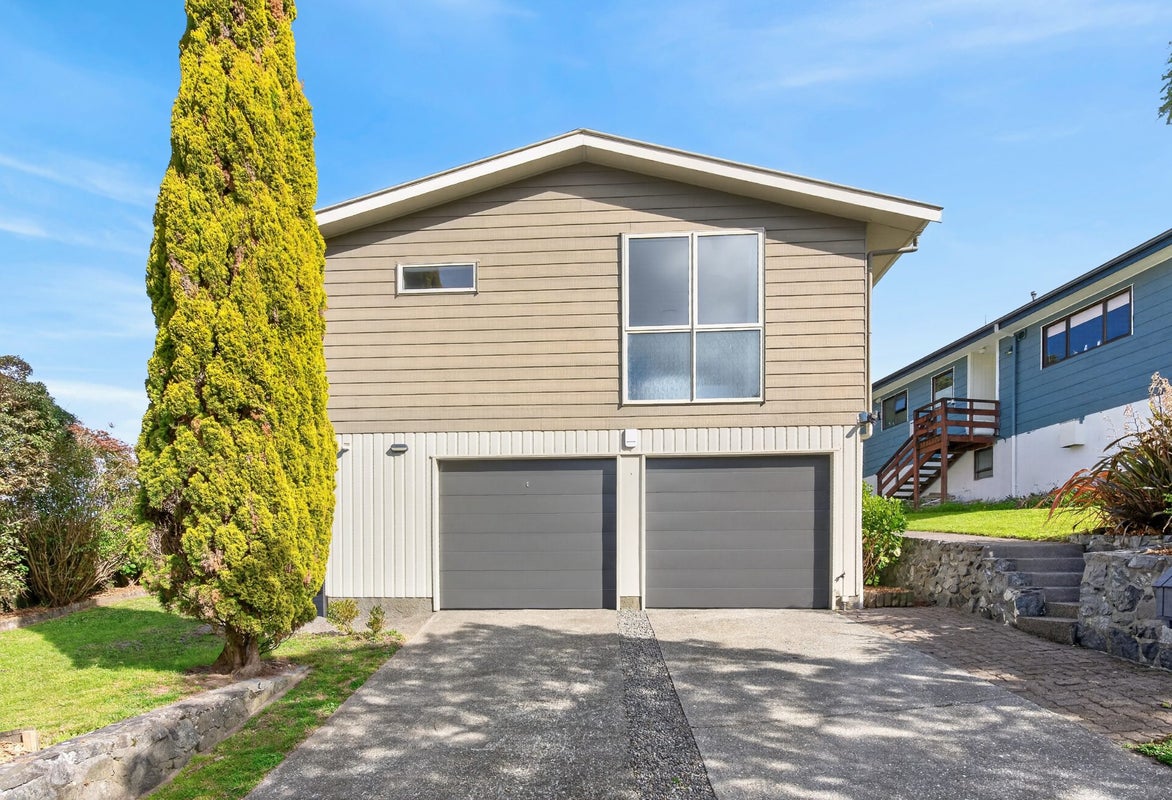 27 Viewmont Drive, Harbour View, Lower Hutt - Carousel 2