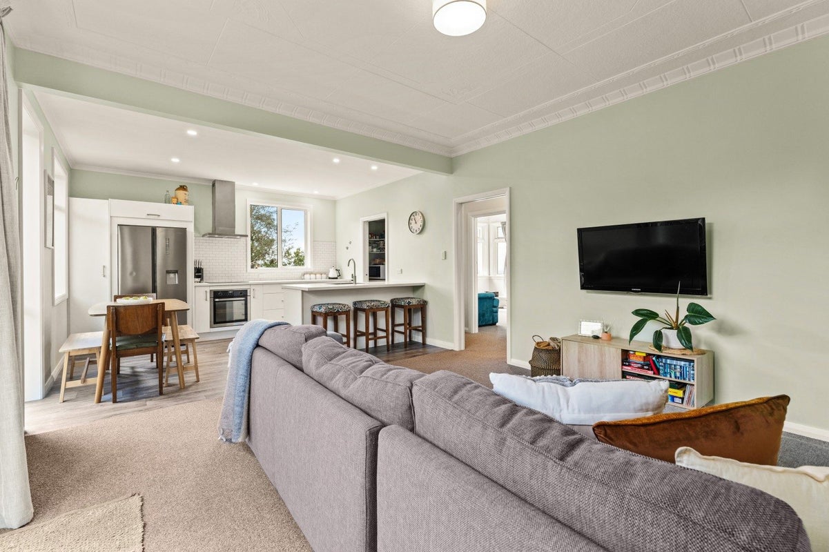 127 Mornington Road, Kenmure, Dunedin - Carousel 2