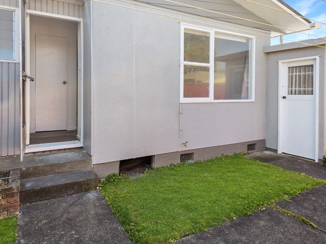 4/90 Gloucester Street, Greenmeadows, Napier - Carousel 15