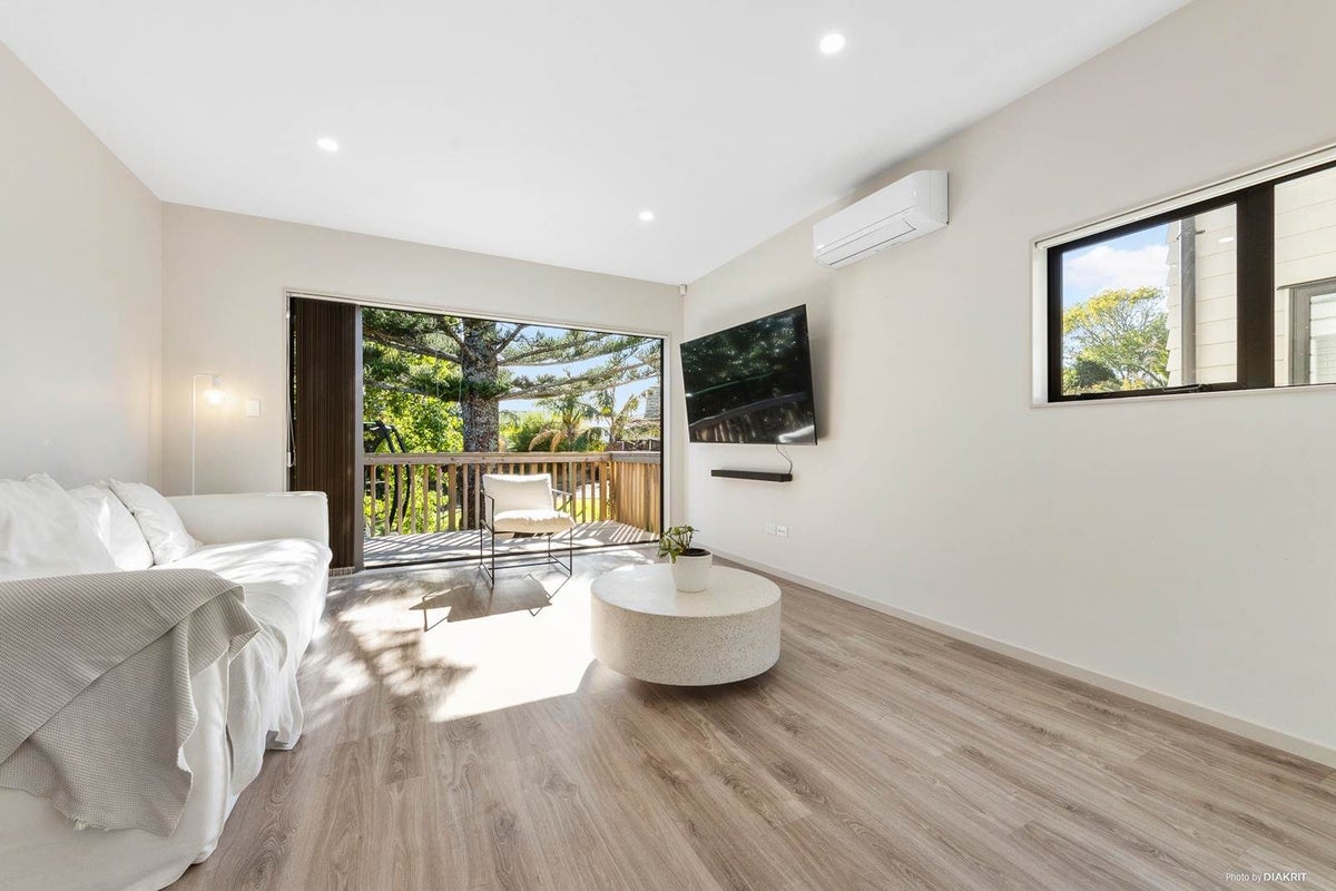 63A Mcleod Road, Te Atatu South, Auckland - Carousel 2
