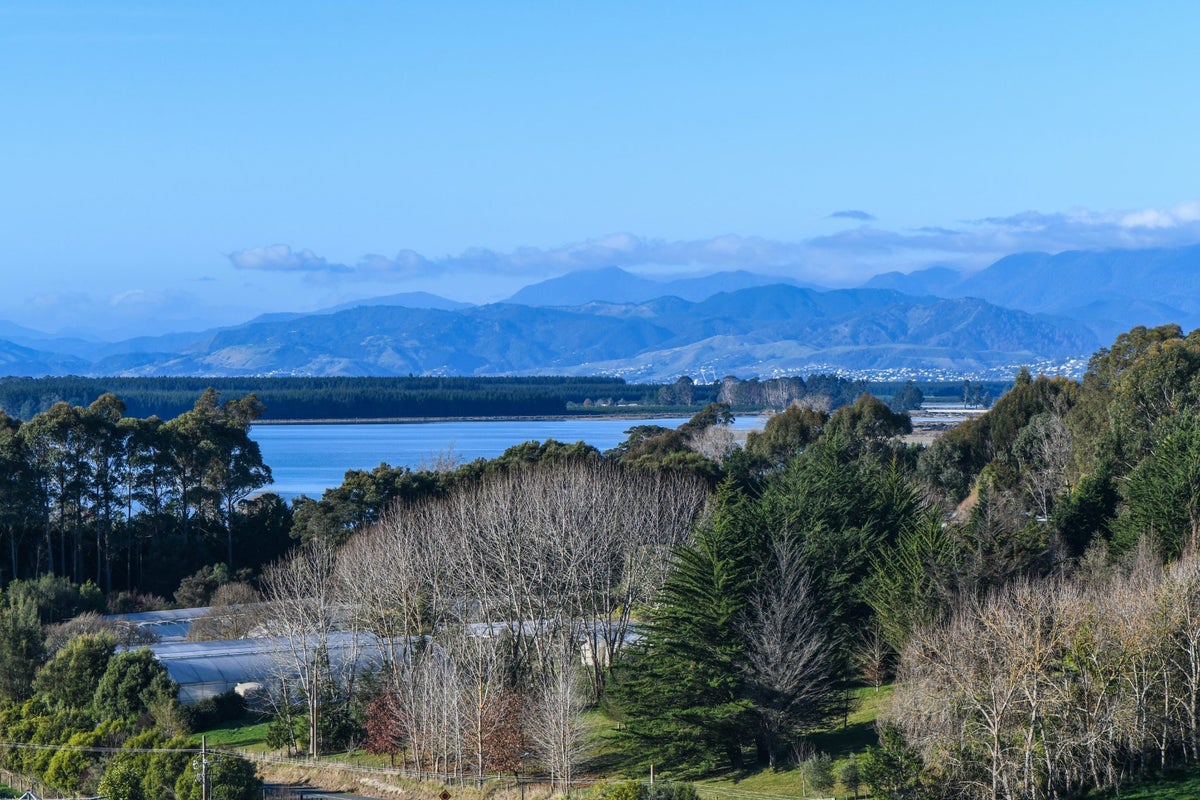 39 Galeo RD, Richmond - Carousel 26