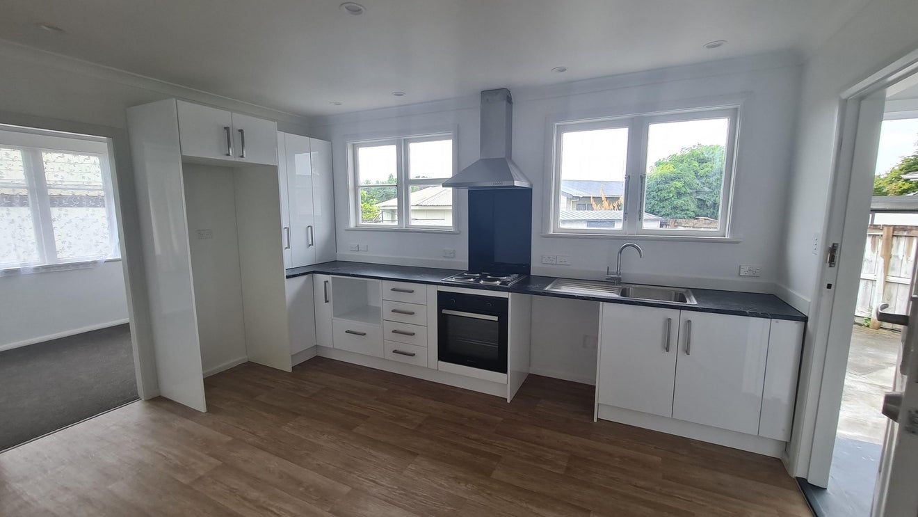 33 Bader Street, Bader, Hamilton - Carousel 1