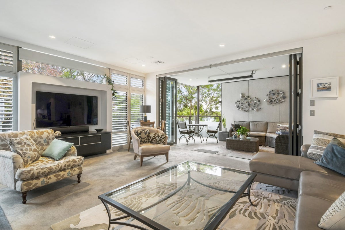 1/107 Jervois Road, Herne Bay, Auckland - Carousel 1