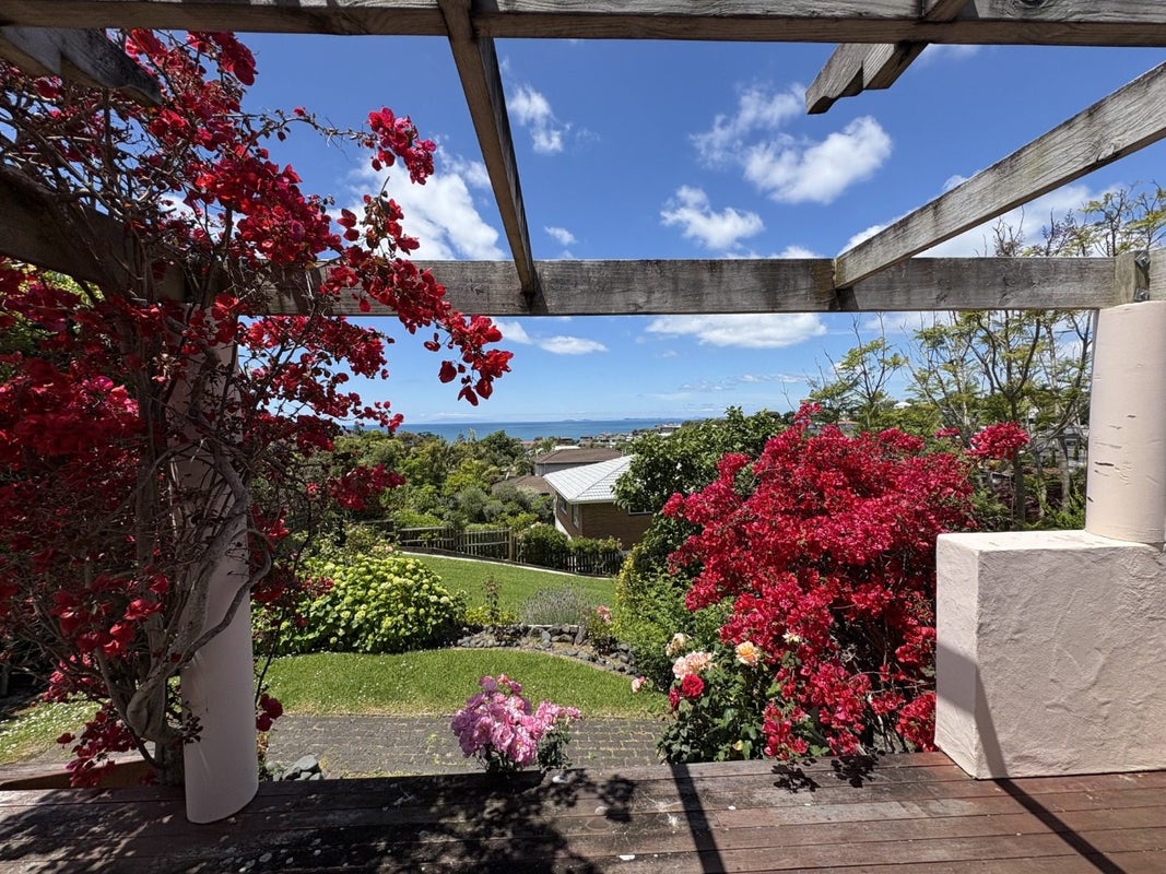62 Hebron Road, Waiake, Auckland - Carousel 1