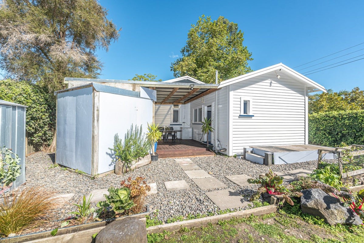 22 Paterson Street, Aramoho, Whanganui - Carousel 2