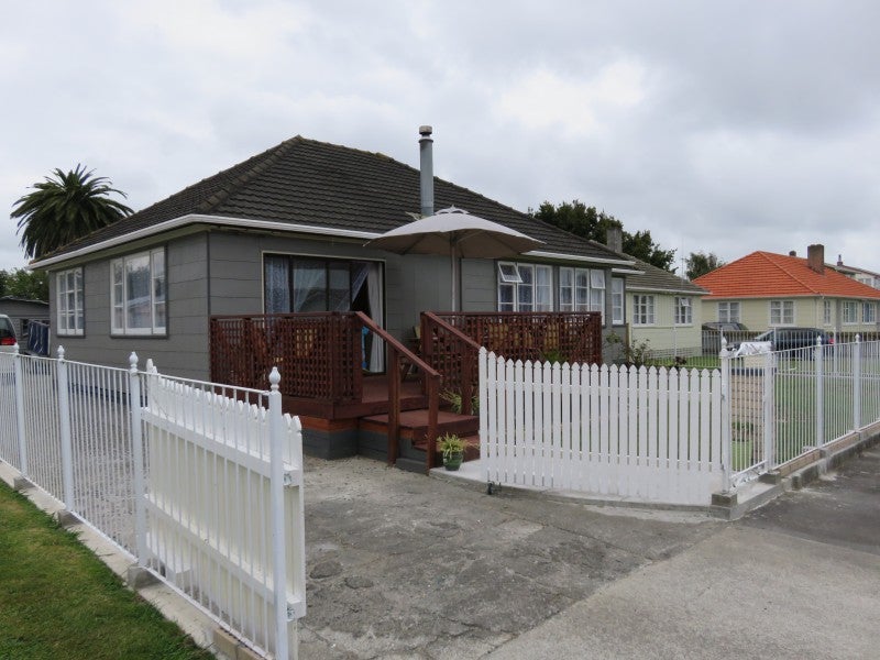 20 Hulme Street, Roslyn, Palmerston North - Carousel 1