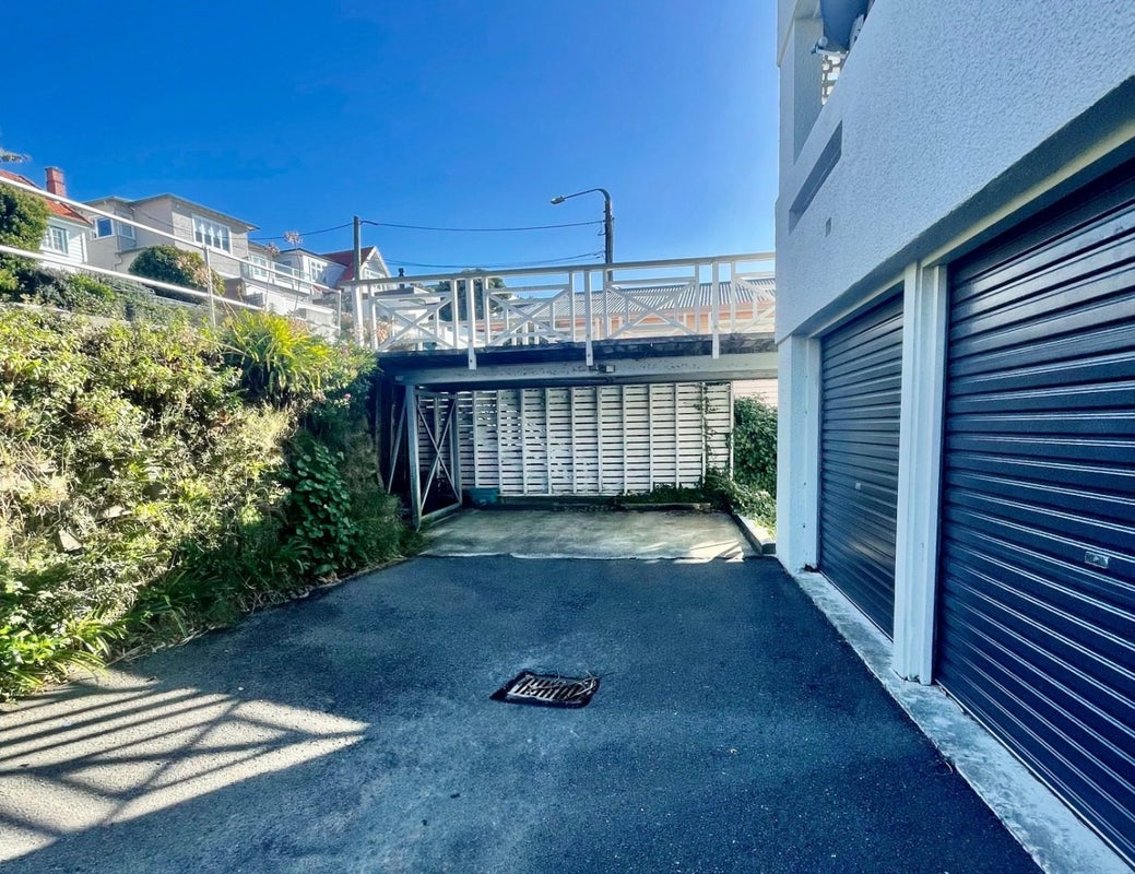 2/53 Grafton Road, Roseneath, Wellington - Carousel 9