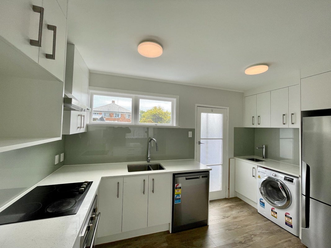 9/40 Horoeka Avenue, Mount Eden, Auckland - Carousel 1