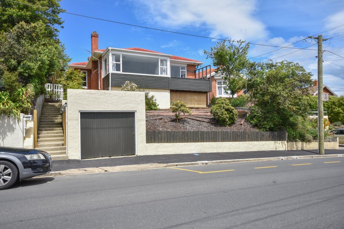 118 Signal Hill Road, Opoho, Dunedin - Carousel 2