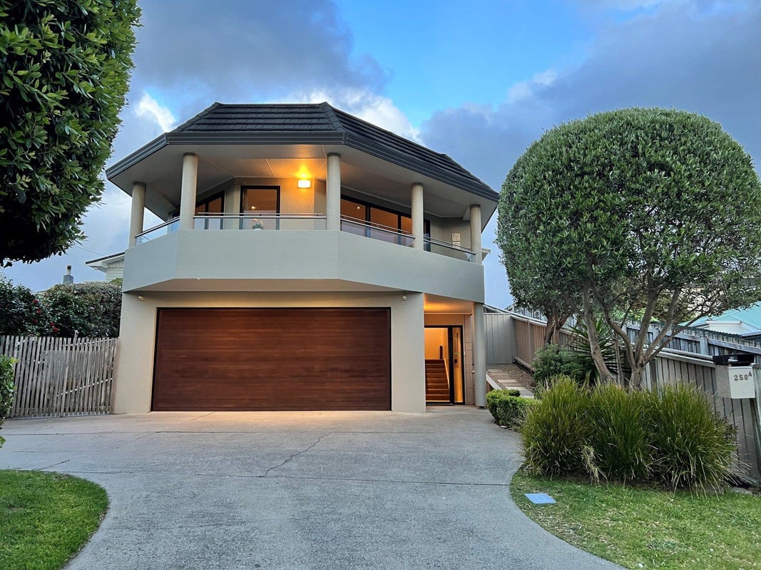 258A Rosetta Road, Raumati Beach, Paraparaumu - Carousel 2