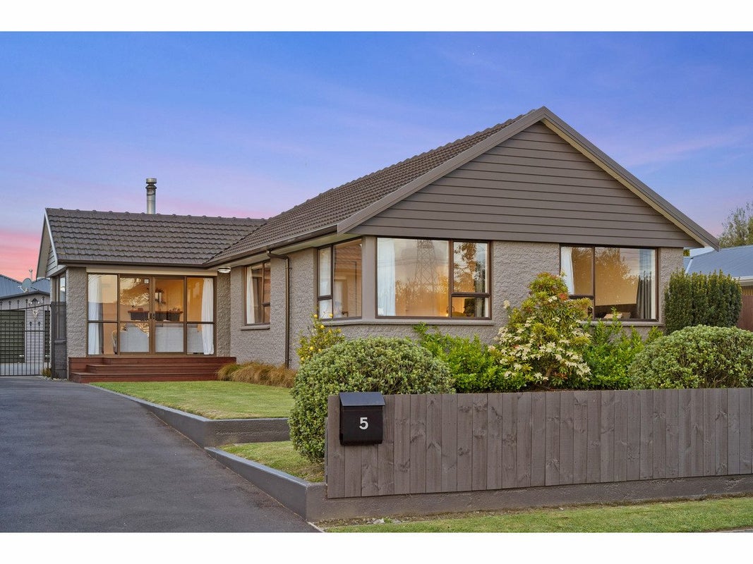 5 Carbine Place, Sockburn, Christchurch - Carousel 2
