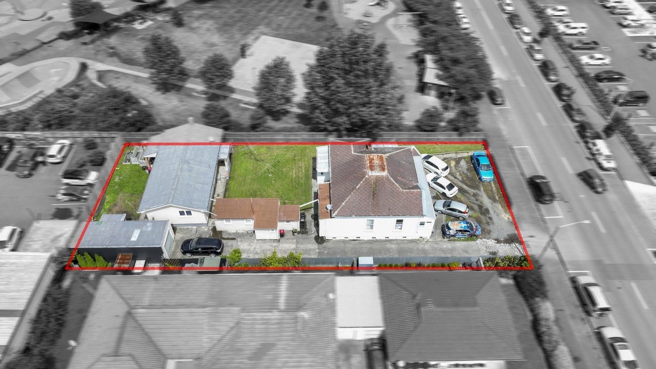 305 Frimley Avenue, Frimley, Hastings - Carousel 1