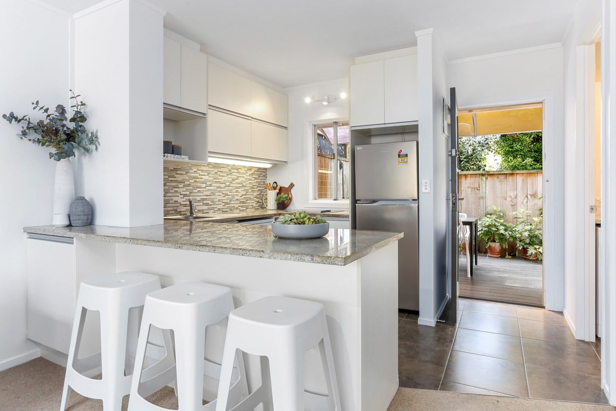 2/2B Atkin Avenue, Mission Bay, Auckland - Carousel 2