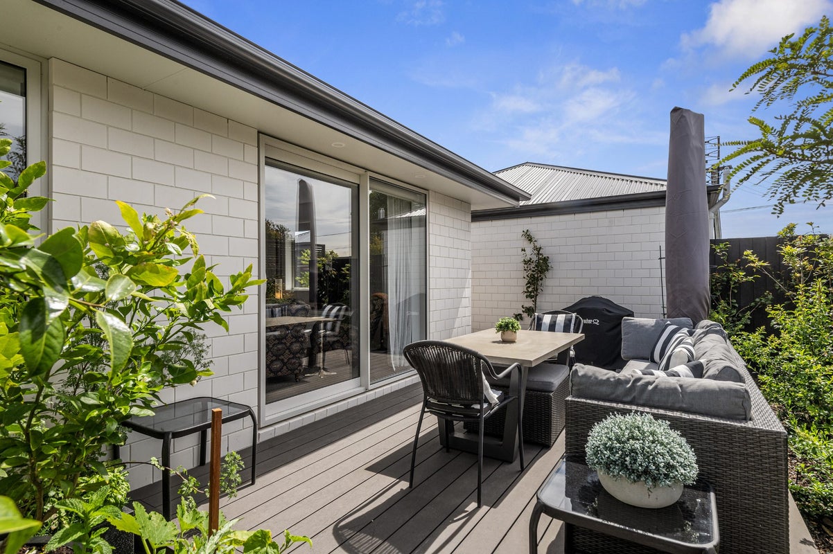 2/120 Gilberthorpes Road, Hei Hei, Christchurch - Carousel 2