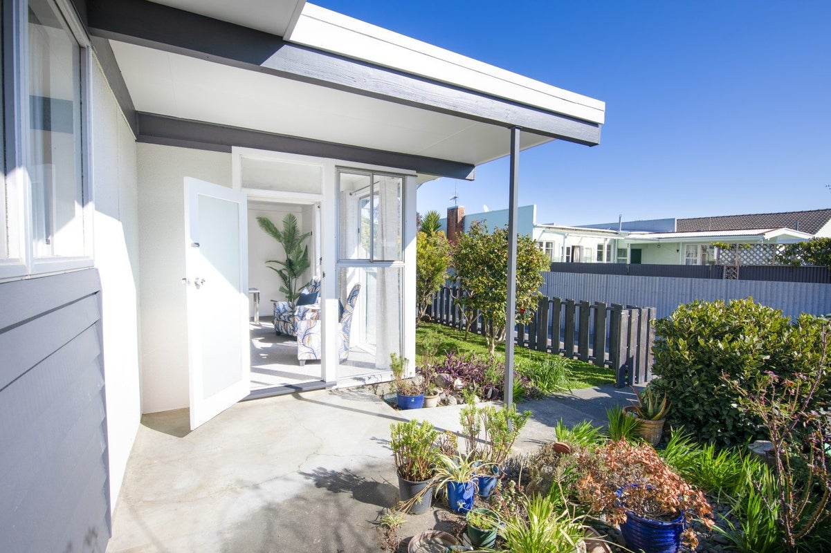 13C SANDERS AVE, MAREWA, NAPIER - Carousel 2