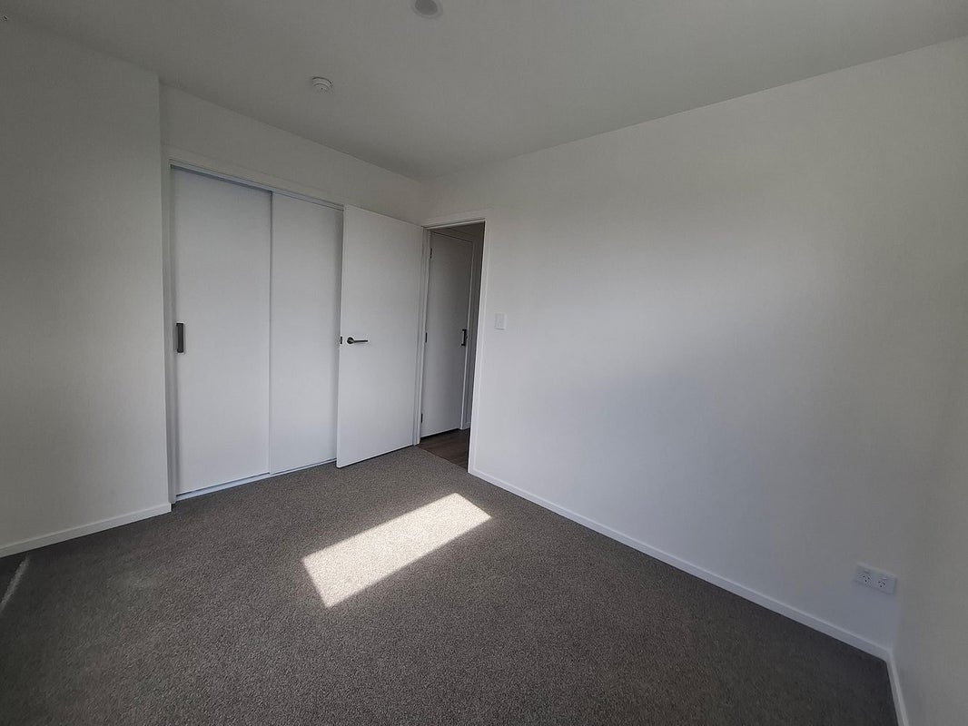12 Humphreys Place, Mangere, Auckland - Carousel 6
