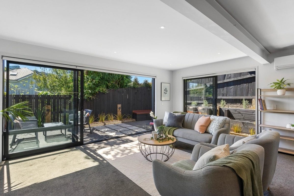 43B Mandalay Terrace, Khandallah, Wellington - Carousel 1