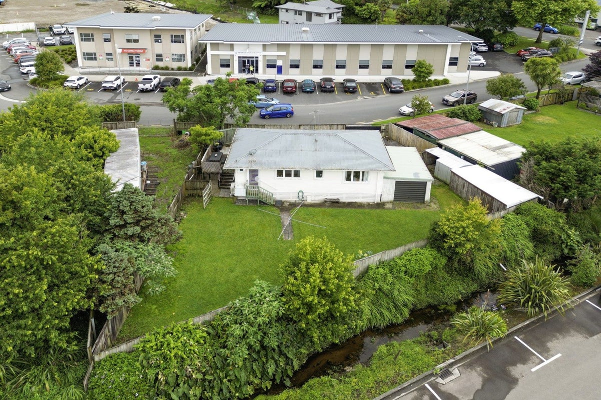 5 Tebbs Lane, Gate Pa, Tauranga - Carousel 21