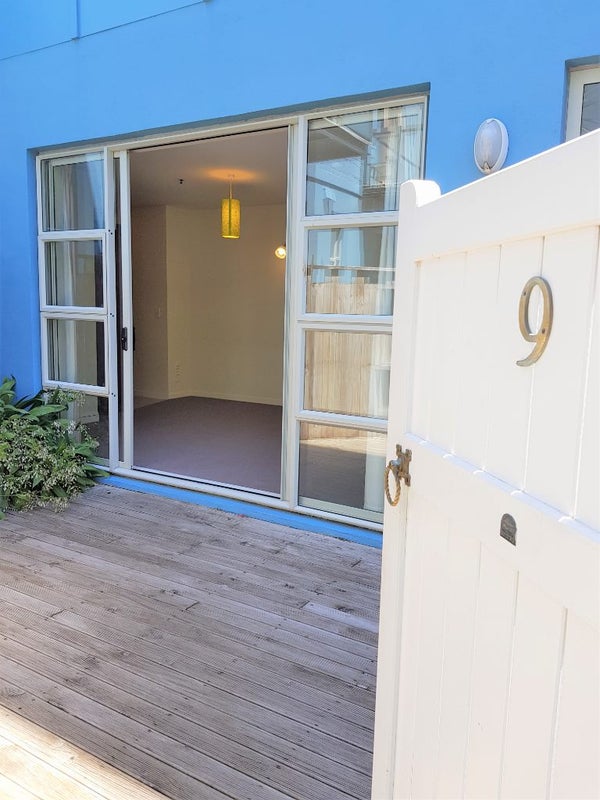 9/30 Hanson Street, Mount Cook, Wellington - Carousel 1