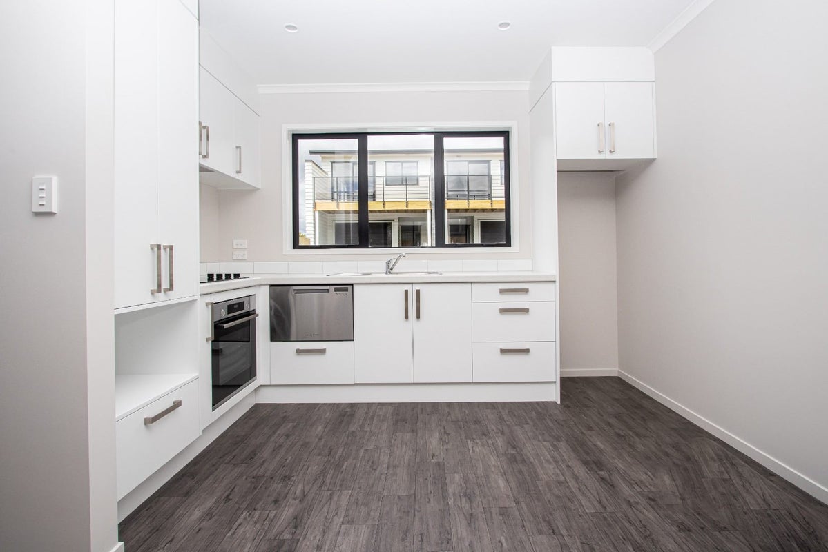 11/10 Charlemont Street, Whitiora, Hamilton - Carousel 2