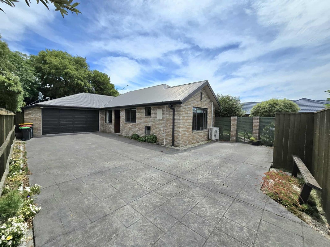 14A Baltimore Green, Shirley, Christchurch - Carousel 1