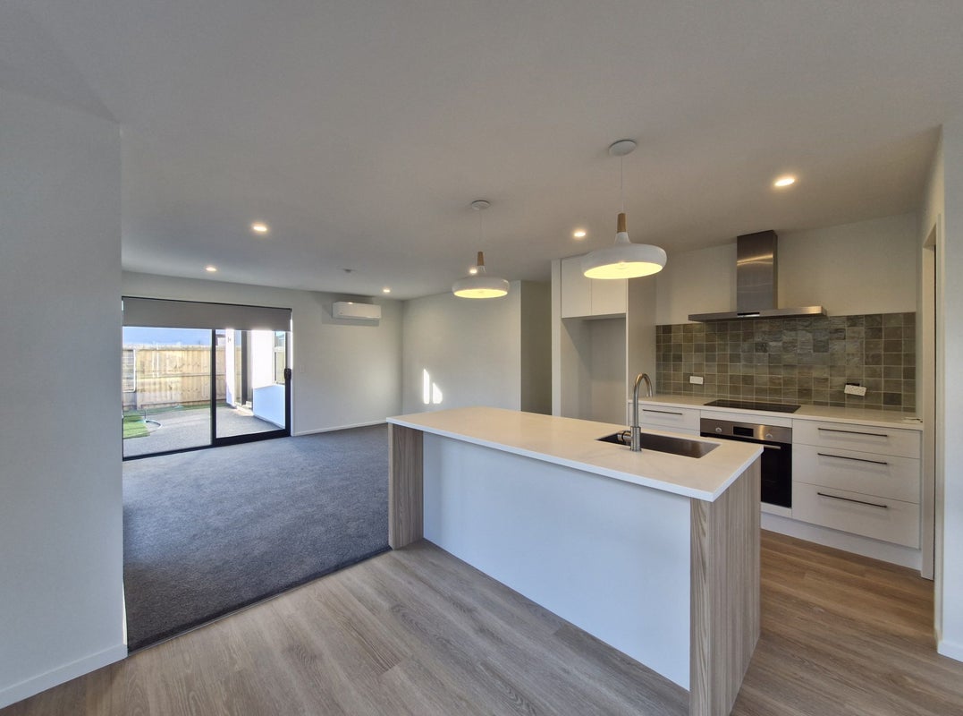 8 Rita Angus Road, Belfast, Christchurch - Carousel 2