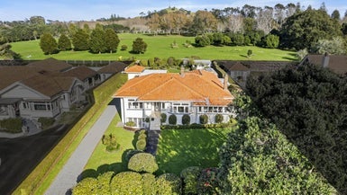 15 Maungakiekie Avenue, Greenlane, Auckland - Carousel 1