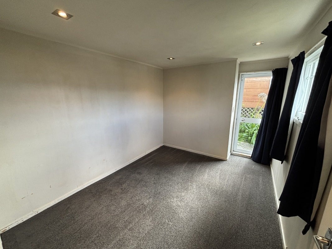 15 Queens Road, Stepneyville, Nelson - Carousel 10