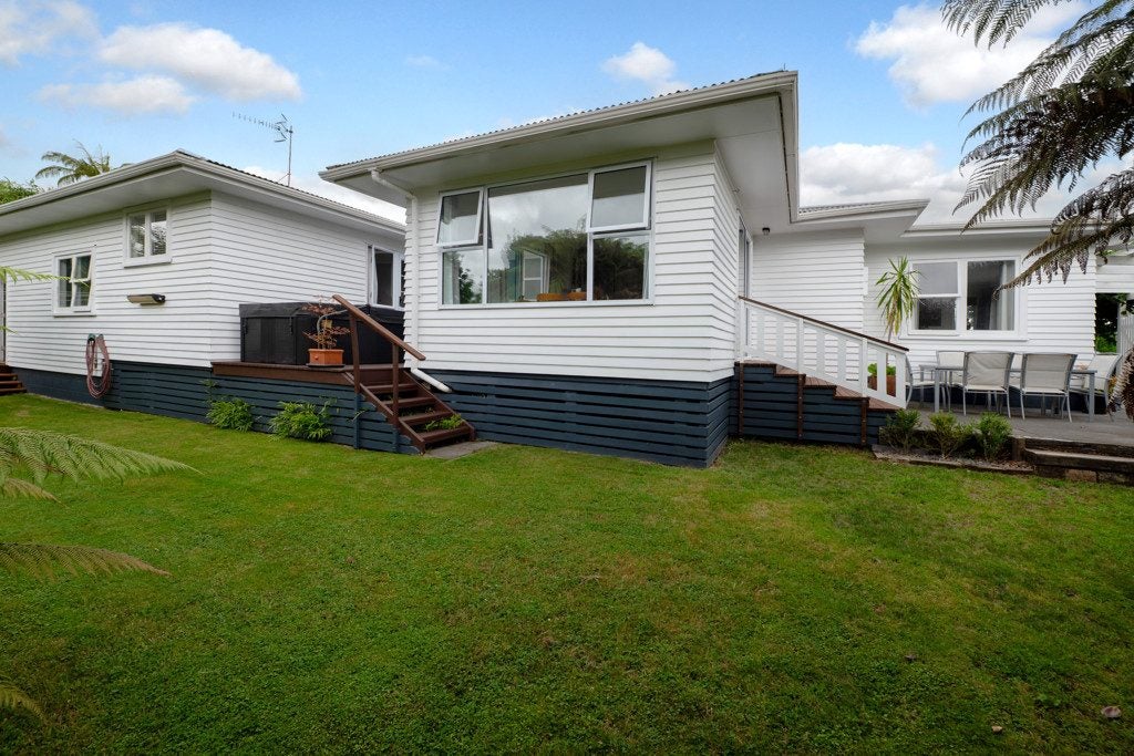 12 Galbraith Street, Springfield, Rotorua - Carousel 17
