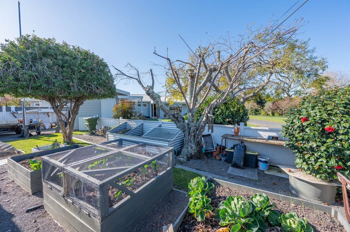 1 Willow Drive, Taradale, Napier - Carousel 20