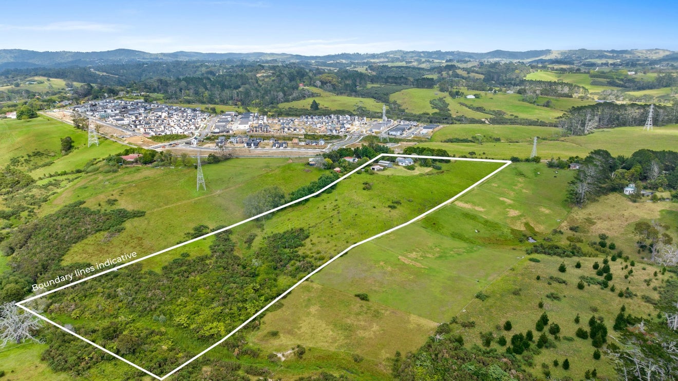 25 Red Hills Road, Massey, Auckland - Carousel 1