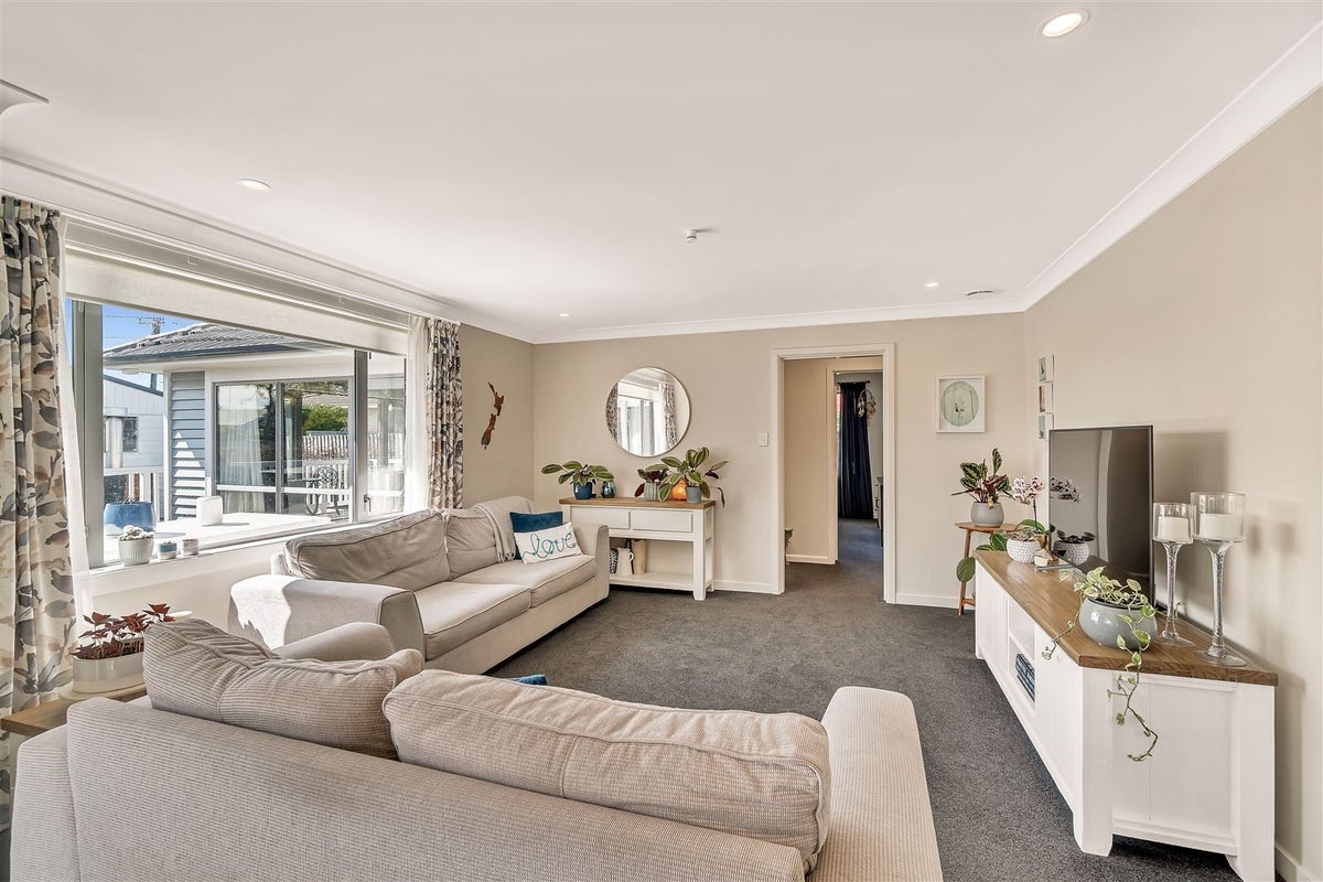 99 Middlepark Road, Sockburn, Christchurch - Carousel 2