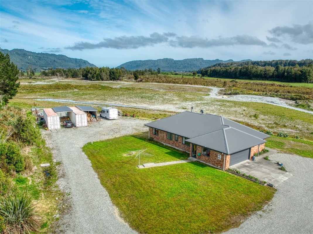 615 State Highway 7, Dobson, Greymouth - Carousel 1