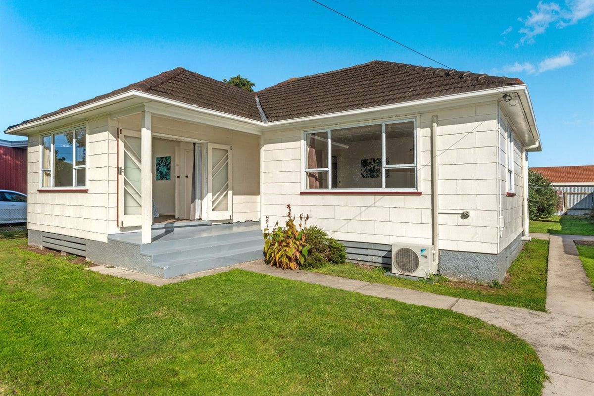 20 Kowhai Street, Te Hapara, Gisborne - Carousel 1