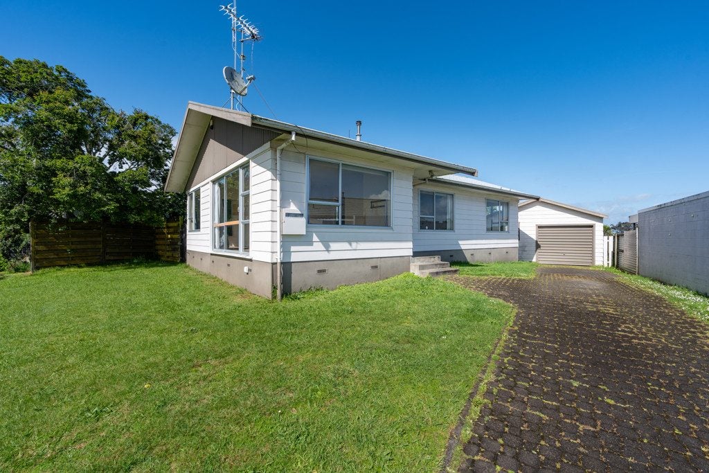 89 Fairview Street, Chartwell, Hamilton - Carousel 1