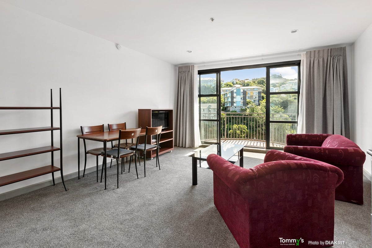 8G/154 The Terrace, Wellington Central, Wellington - Carousel 2