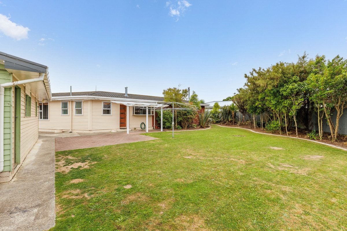 30 Battersea Place, Roslyn, Palmerston North - Carousel 1