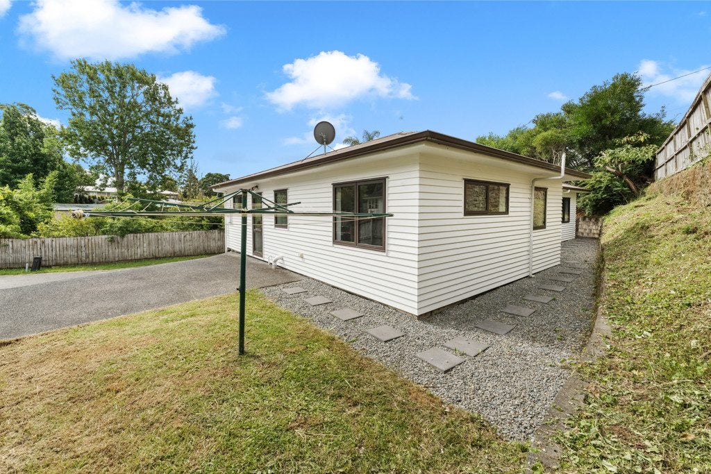 46B Brains Road, Kelston, Auckland - Carousel 1